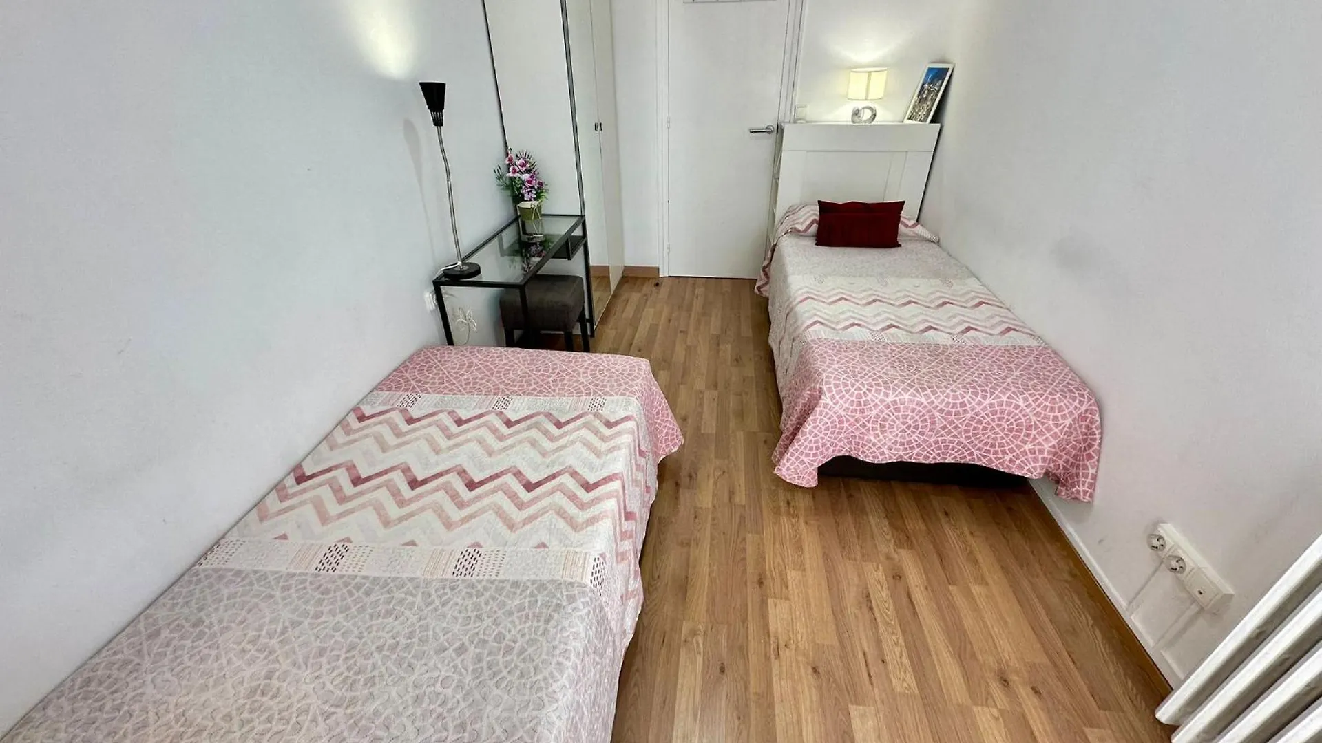 Rambla Rooms Barselona 0*,  İspanya
